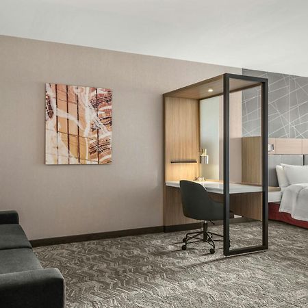 Springhill Suites By Marriott Menomonee Falls Экстерьер фото
