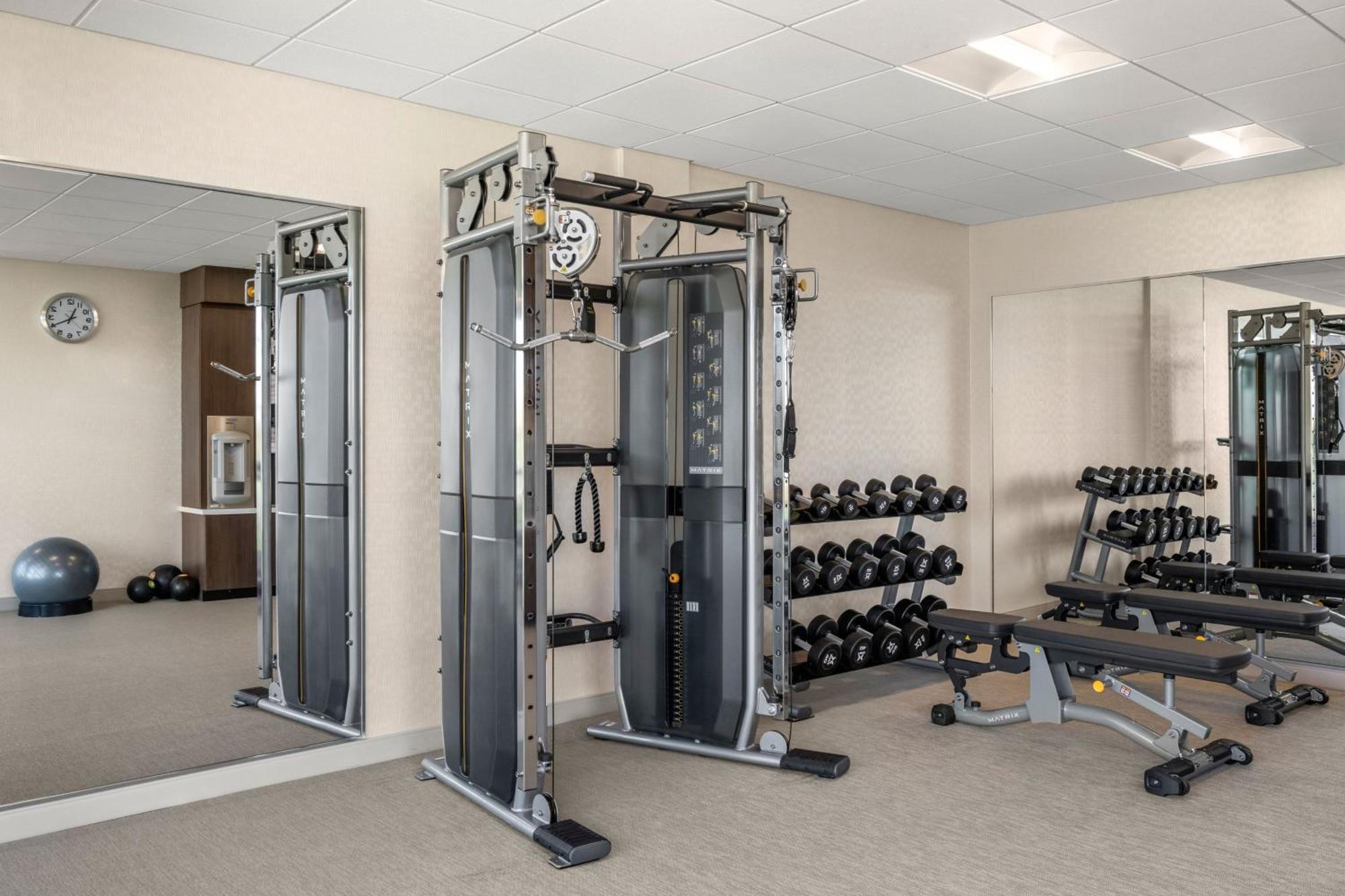 Springhill Suites By Marriott Menomonee Falls Экстерьер фото