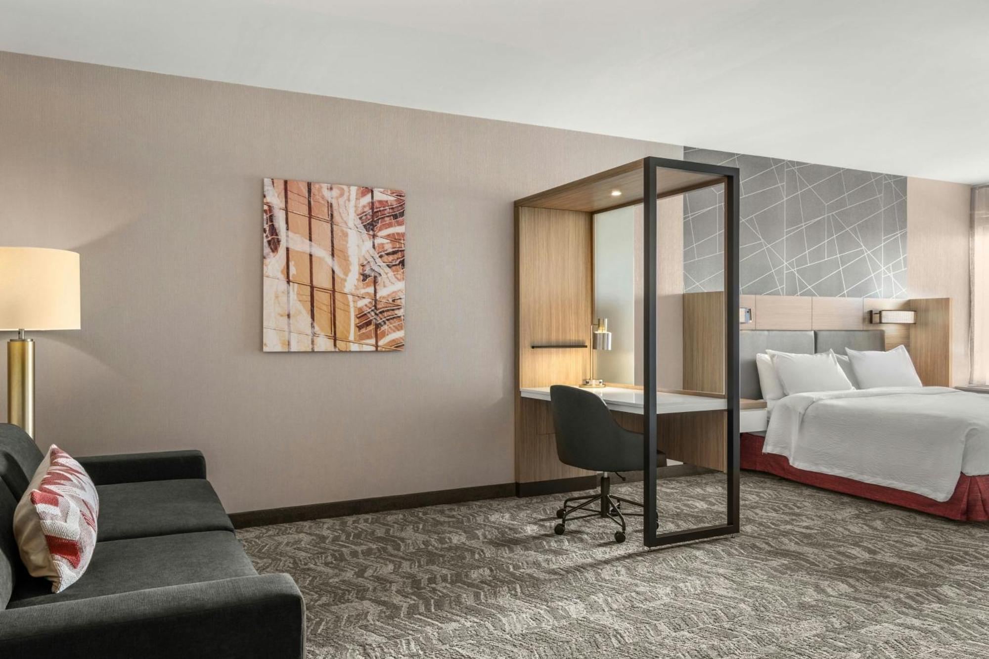 Springhill Suites By Marriott Menomonee Falls Экстерьер фото